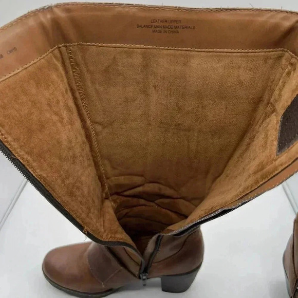 BOC Born Concept Leather Tall Riding Biker Boots Side Zip Buckle Strap Women 7-8 - Picture 7 of 16